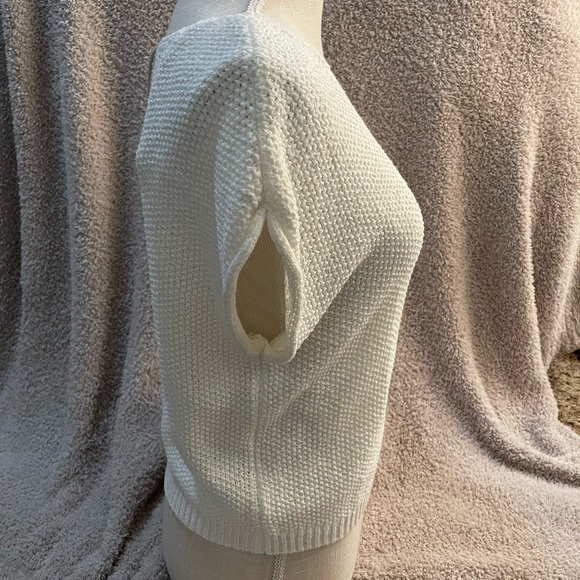 White crochet blouse - Picture 4 of 5